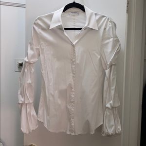 White blouse with balloon sleeves